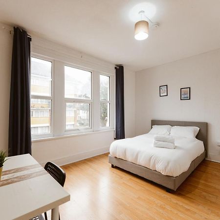 Great Rooms In Plaistow Лондон Екстериор снимка