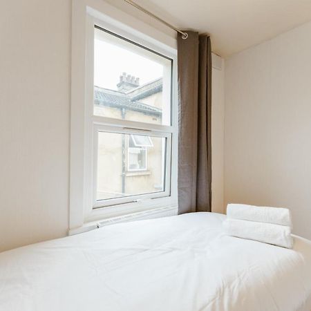 Great Rooms In Plaistow Лондон Екстериор снимка