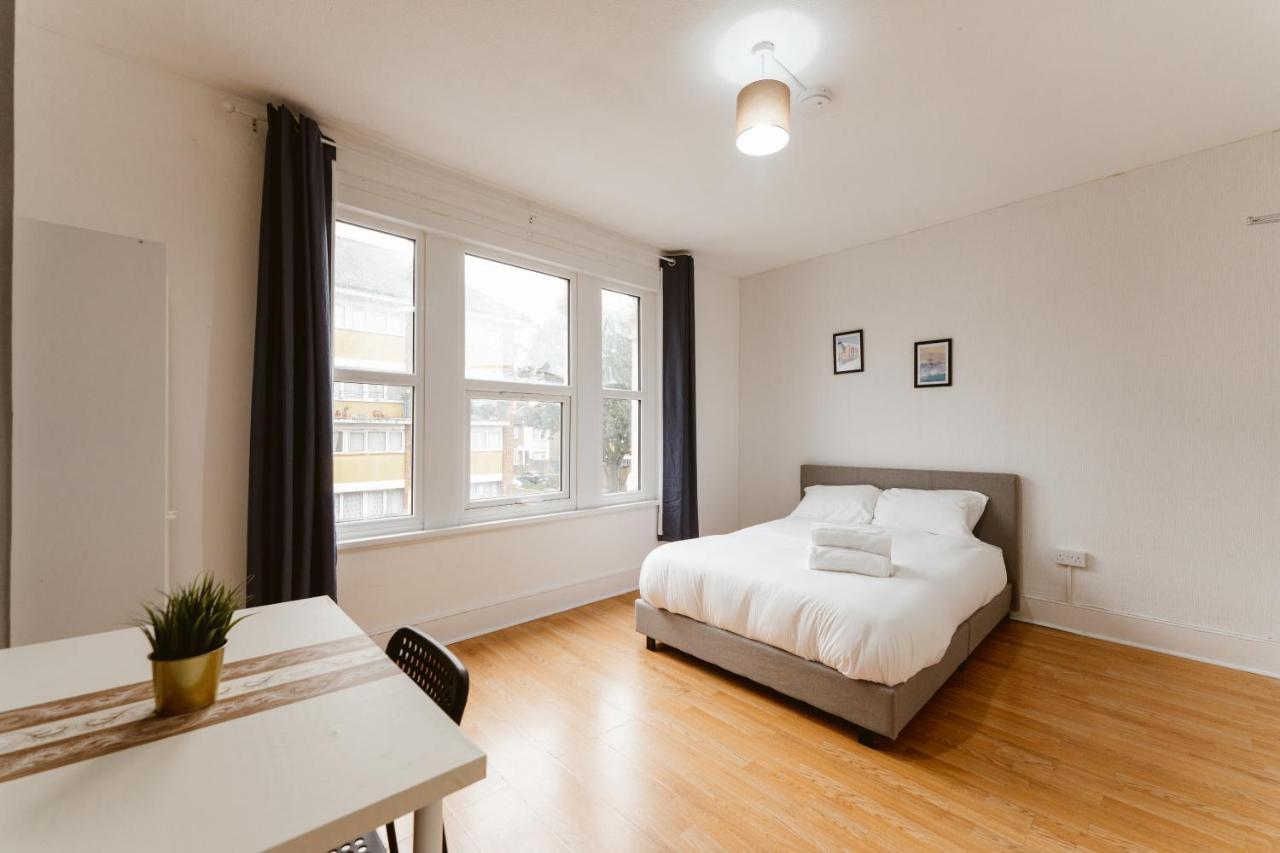 Great Rooms In Plaistow Лондон Екстериор снимка