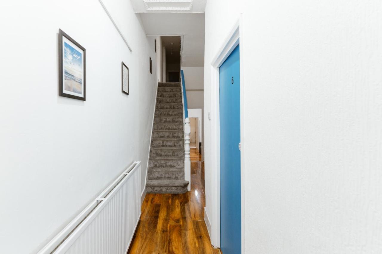 Great Rooms In Plaistow Лондон Екстериор снимка