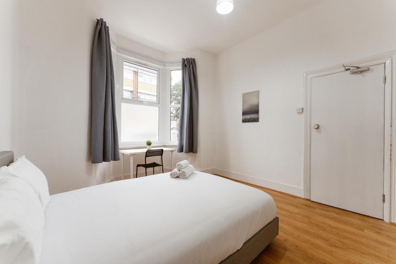 Great Rooms In Plaistow Лондон Екстериор снимка