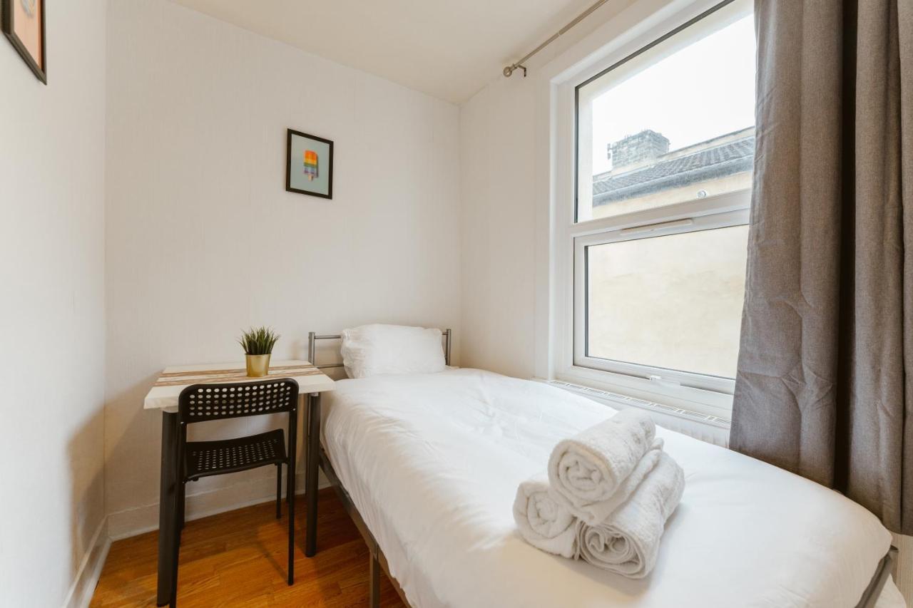 Great Rooms In Plaistow Лондон Екстериор снимка