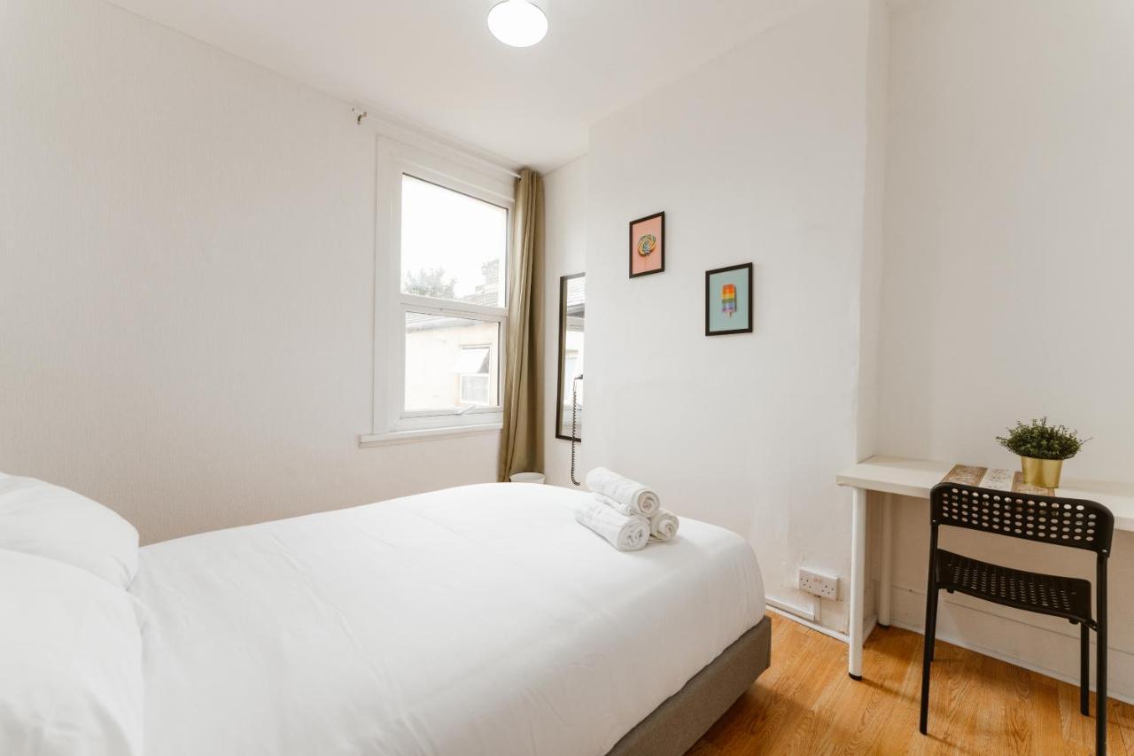 Great Rooms In Plaistow Лондон Екстериор снимка