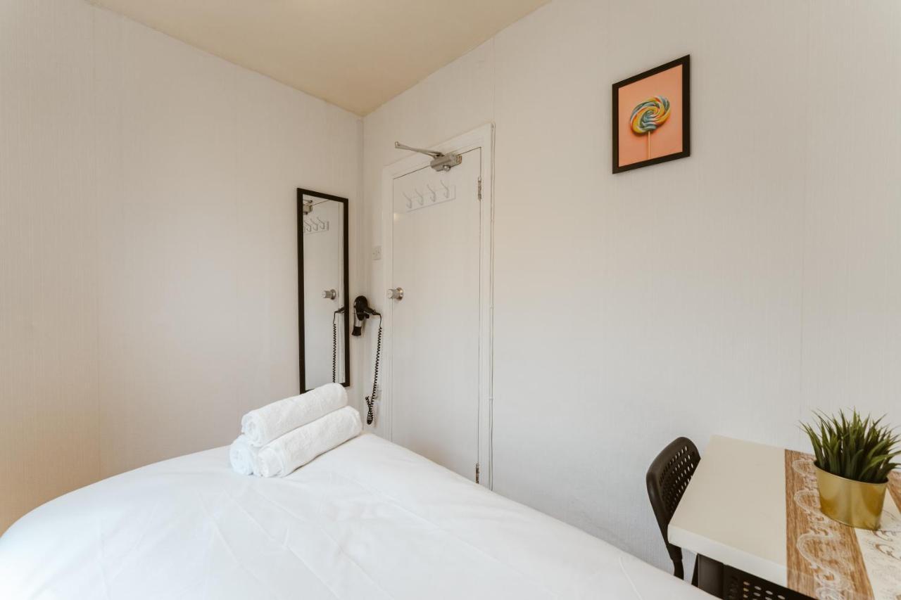 Great Rooms In Plaistow Лондон Екстериор снимка