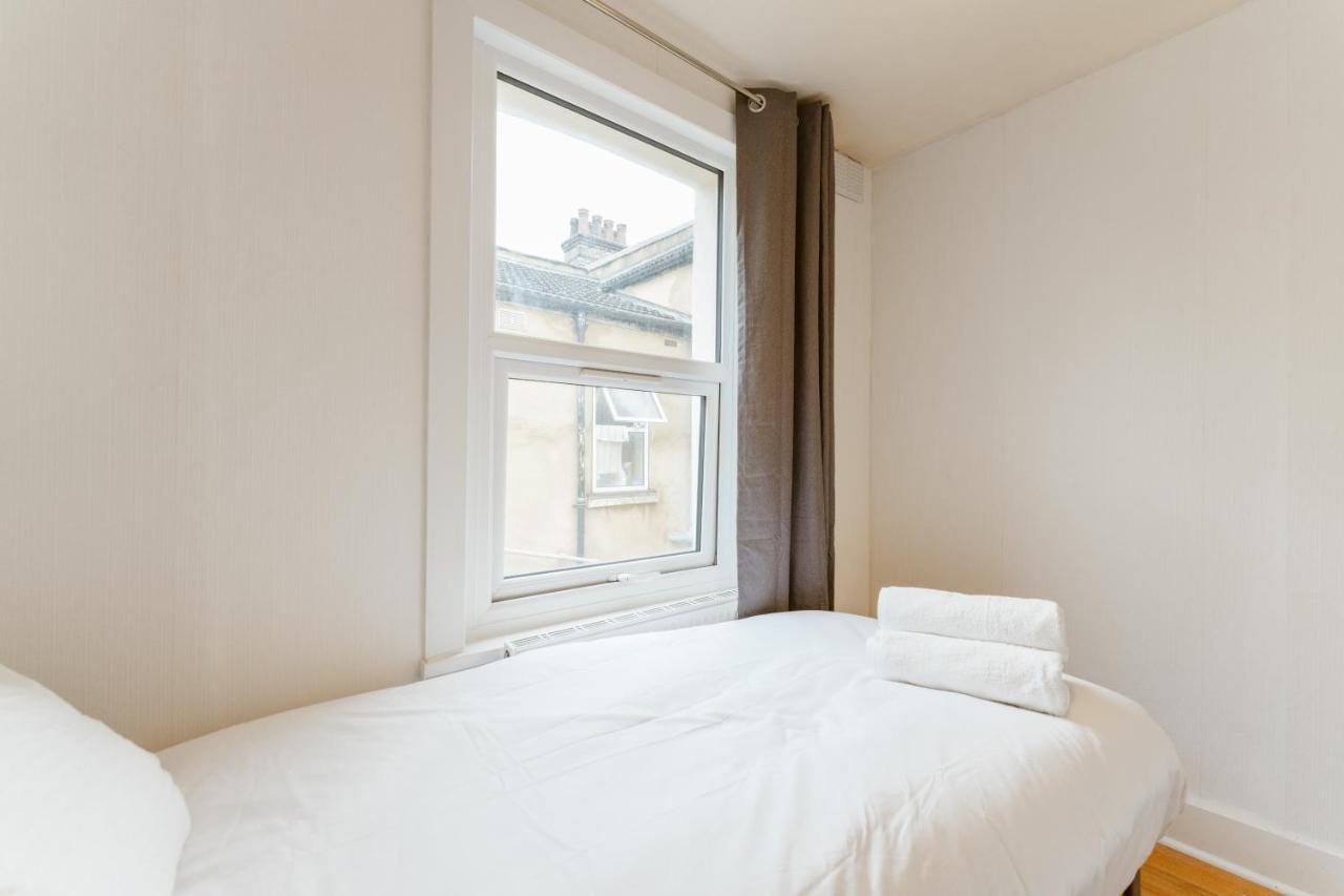 Great Rooms In Plaistow Лондон Екстериор снимка
